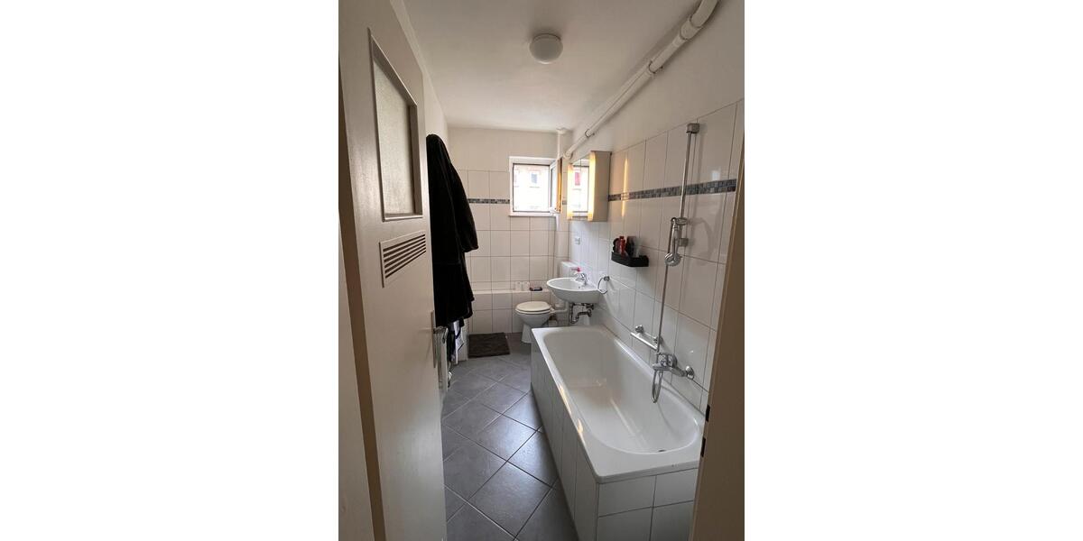 Etagenwohnung Hanau Großauheim - 3 Zimmer, 61 m&sup2;, 700&euro; | Angebot:26022152