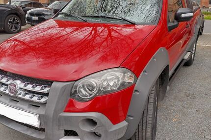 Fiat Strada 86.000 km 12.700 &euro; Frankfurt 60316