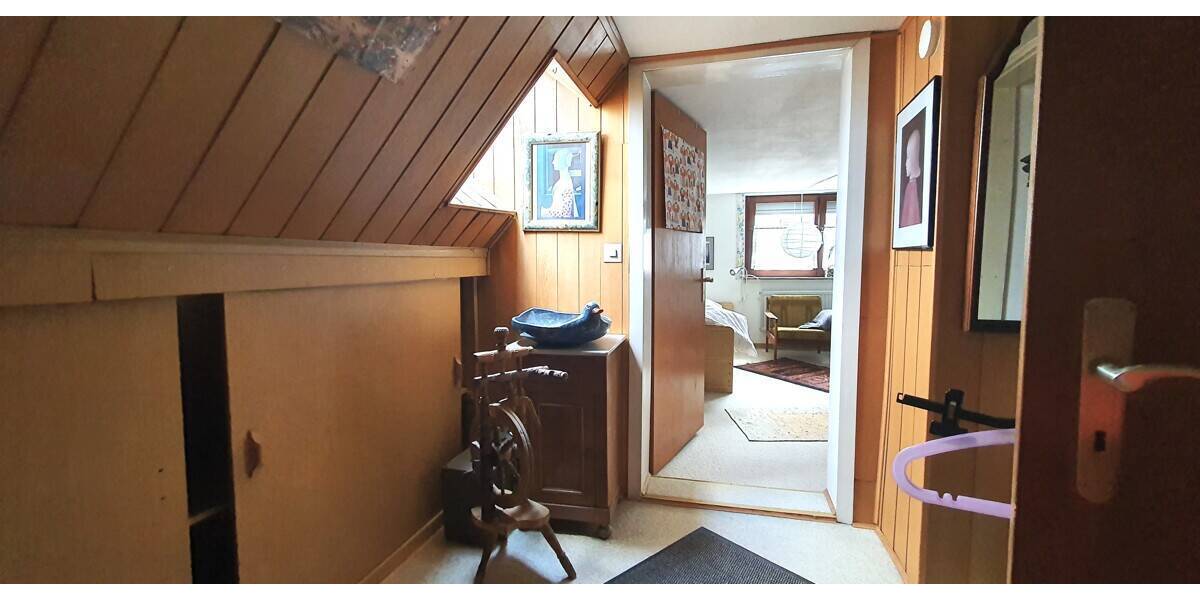 Doppelhaushälfte Langenselbold - 5 Zimmer, 136 m&sup2;, 219.000&euro; | Angebot:26585300