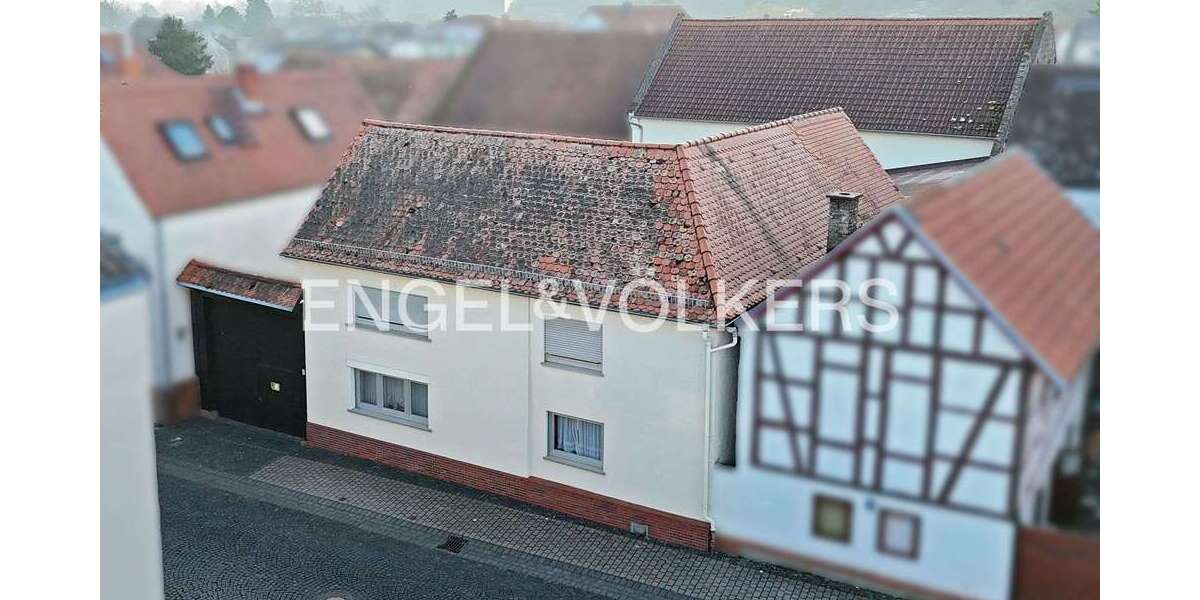 Einfamilienhaus Bad Nauheim - 5 Zimmer, 150 m&sup2;, 280.000&euro; | Angebot:25127376