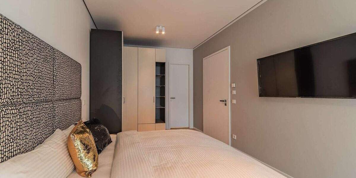 Etagenwohnung Frankfurt am Main Innenstadt - 2 Zimmer, 70 m&sup2;, 2.700&euro; | Angebot:25727277