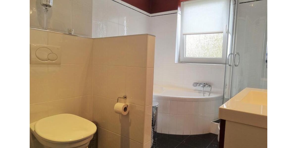 Etagenwohnung Ortenberg - 3 Zimmer, 120 m&sup2;, 1.050&euro; | Angebot:25922279