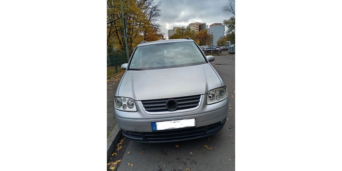 VW Touran 243.000 km 2.600 &euro; Offenbach am Main 63069