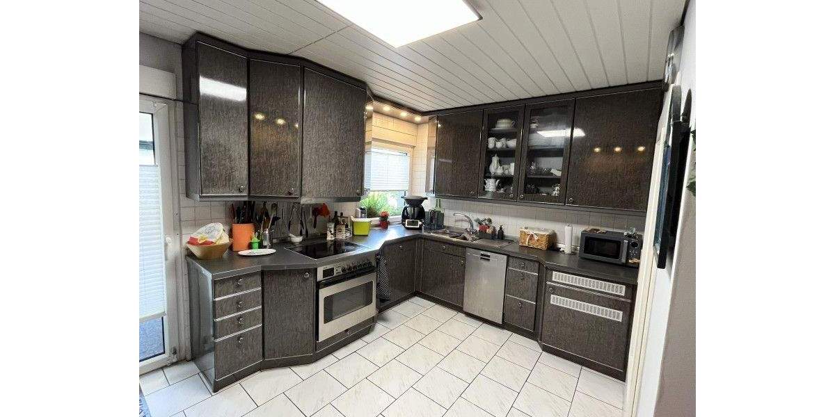 Mehrfamilienhaus, Wohnhaus Bad Vilbel - 8 Zimmer, 181 m&sup2;, 787.000&euro; | Angebot:25703532