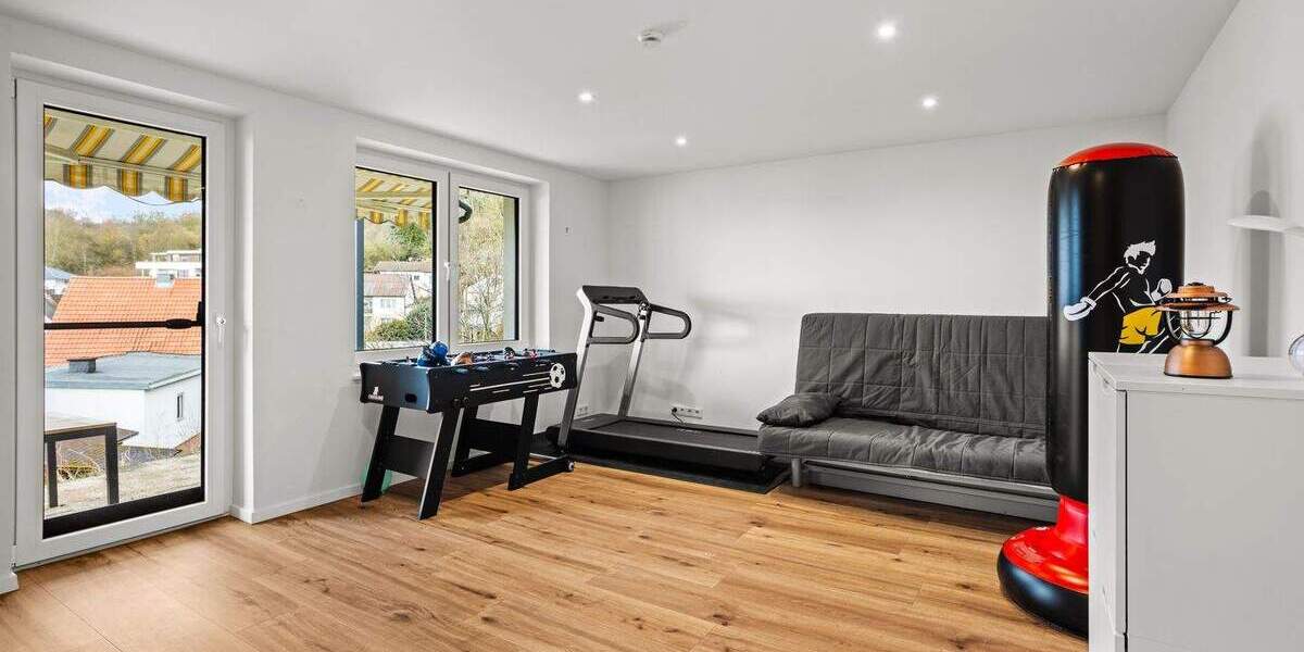 Einfamilienhaus Gelnhausen - 6 Zimmer, 196 m&sup2;, 875.000&euro; | Angebot:25685338