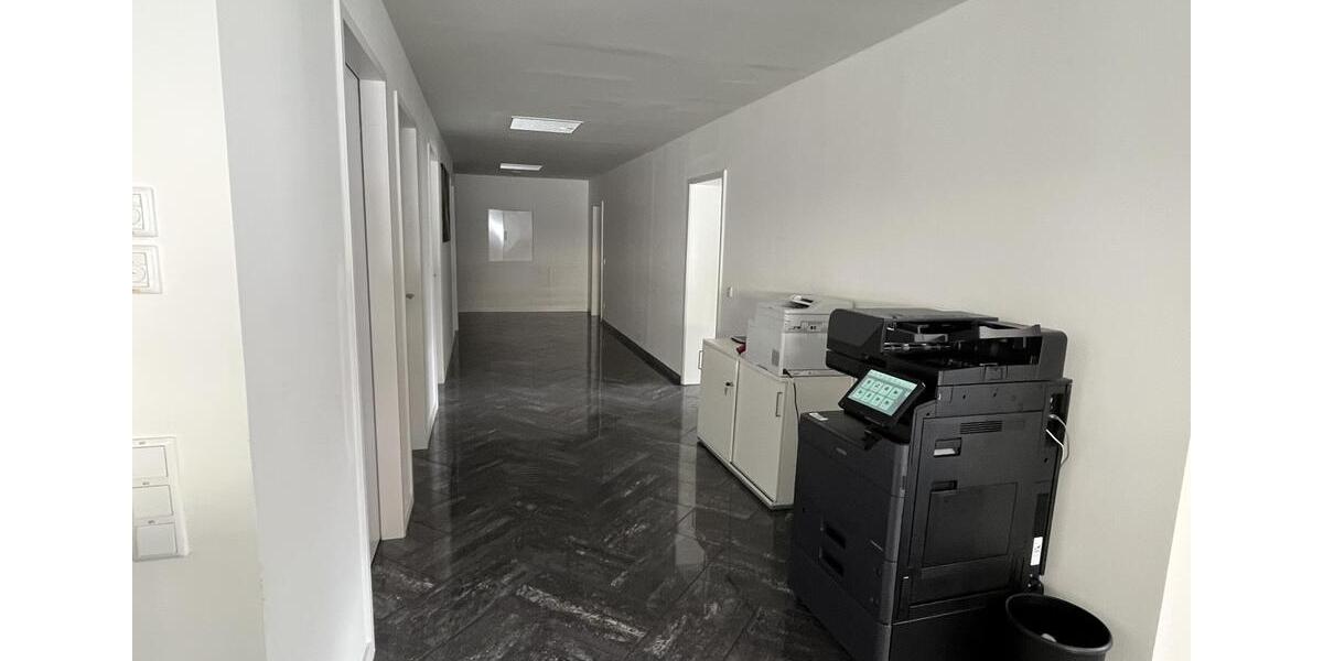 Gewerbeobjekt Bad Vilbel - 2.800&euro; | Angebot:23219383