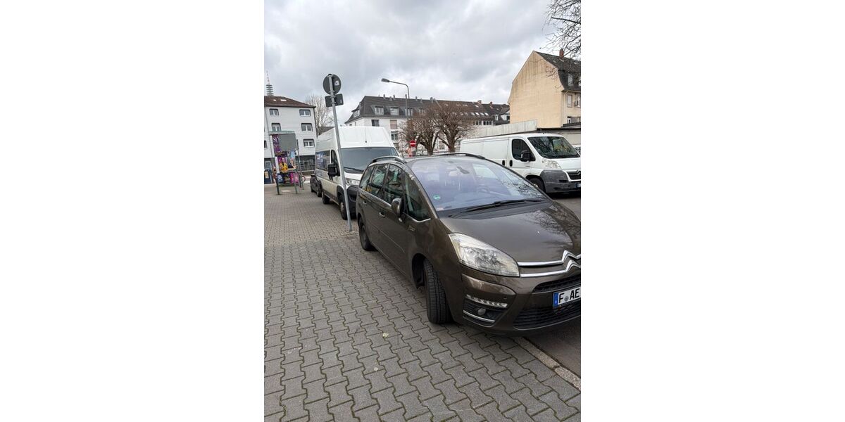 Citroen C4 Picasso 376.000 km 3.555 &euro; Frankfurt am main 60320