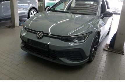 VW Golf 52.599 km 32.550 &euro; Frankfurt 60326