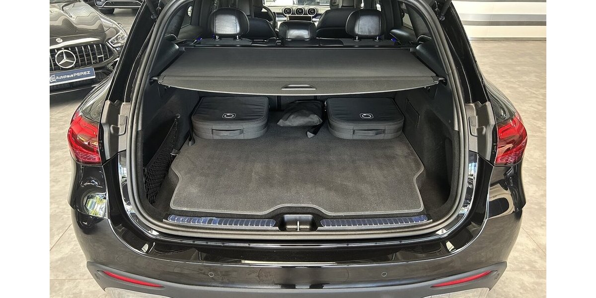 Mercedes-Benz GLC 300 e 4M AMG PREMIUM DISTRONIC-AHK-BURMESTER 29.535 km 58.439 &euro; Groß-Umstadt 64823