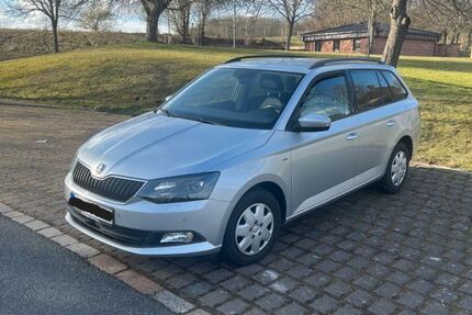 Skoda Fabia 33.600 km 10.200 &euro; Hösbach 63768