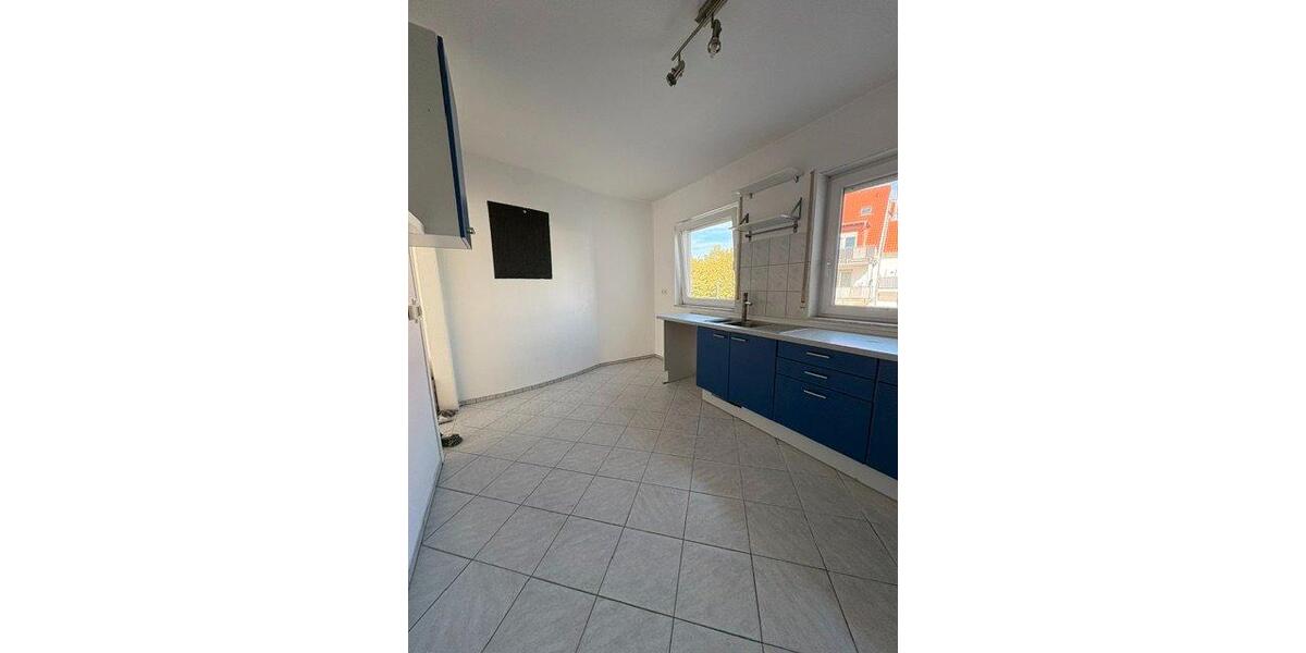 Etagenwohnung Langen (Hessen) - 2 Zimmer, 100 m&sup2;, 1.600&euro; | Angebot:27630848