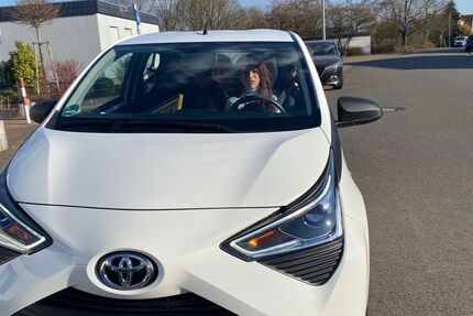 Toyota Aygo (X) 32.700 km 10.500 &euro; Frankfurt 60314