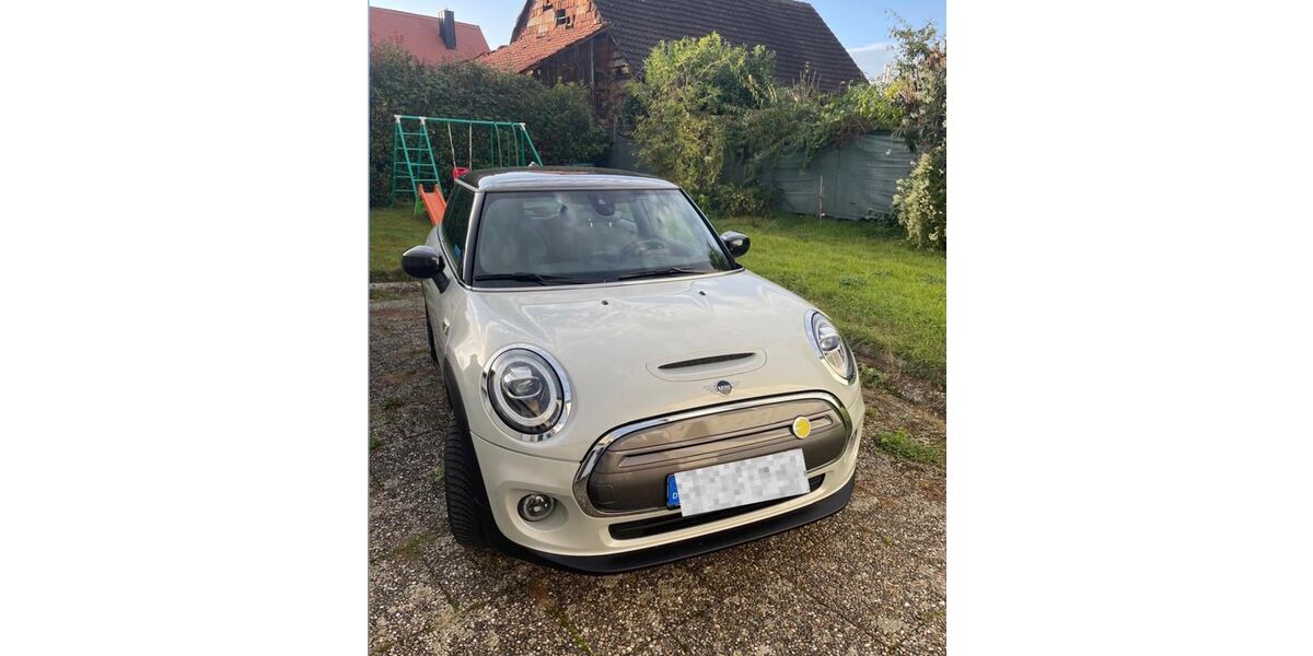 Mini Cooper SE 67.000 km 17.100 &euro; Großostheim 63762