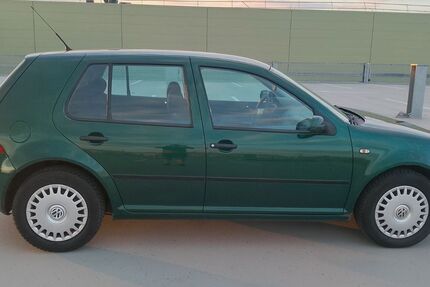 VW Golf 313.000 km 2.300 &euro; Eschborn 65760