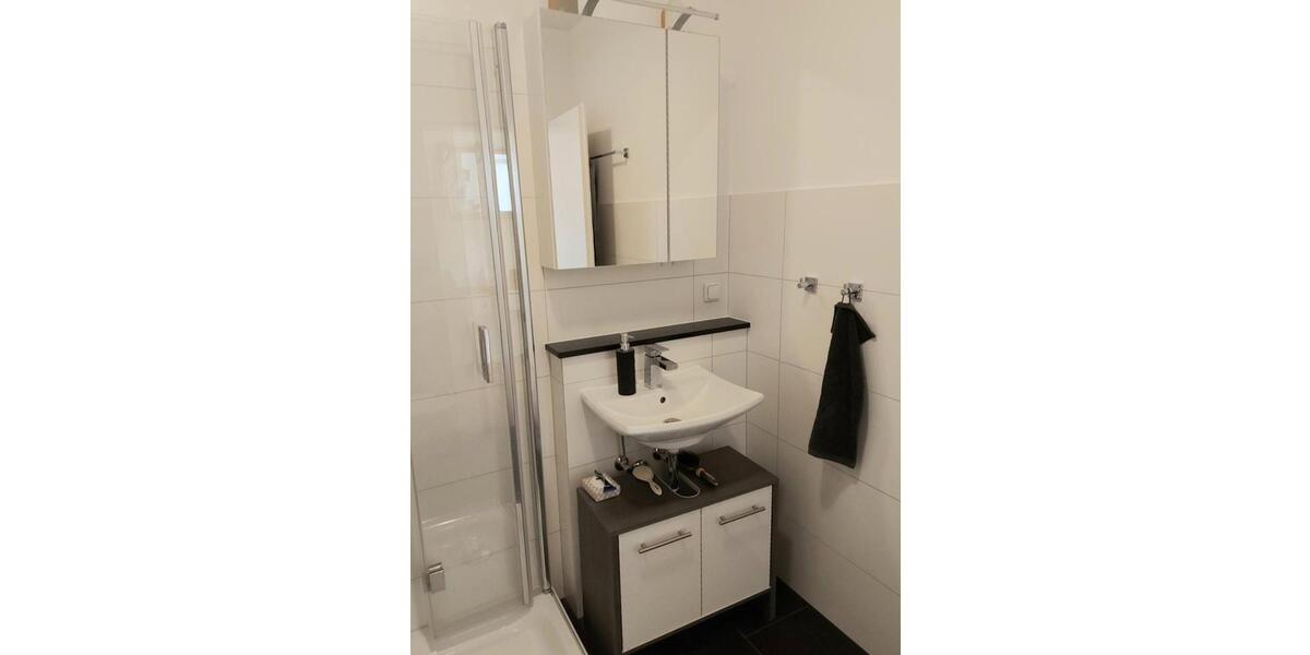 Erdgeschoßwohnung Obertshausen - 1 Zimmer, 11 m&sup2;, 385&euro; | Angebot:25883057