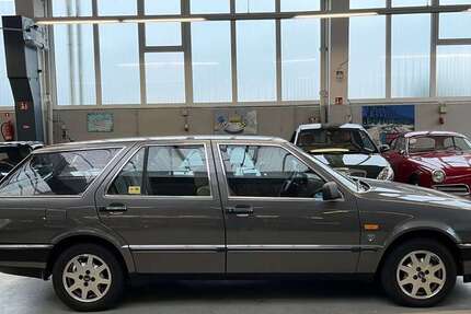 Lancia Thema 148.916 km 39.950 &euro; Frankfurt am Main 60388