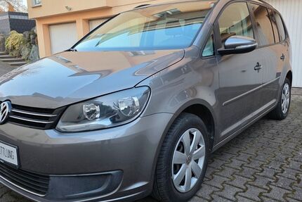 VW Touran 92.000 km 8.250 &euro; Niddatal 61194