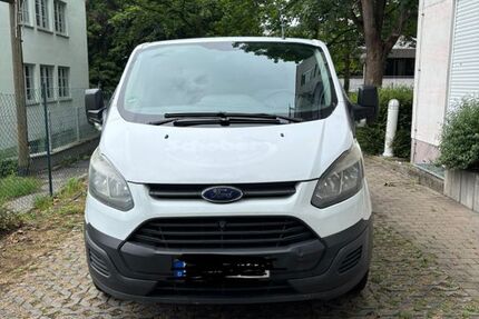 Ford Transit Custom 284.000 km 5.650 &euro; Frankfurt am Main 60389