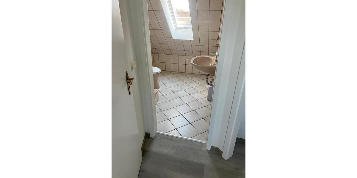 Dachgeschoßwohnung Rodgau - 2 Zimmer, 45 m&sup2;, 780&euro; | Angebot:25360887