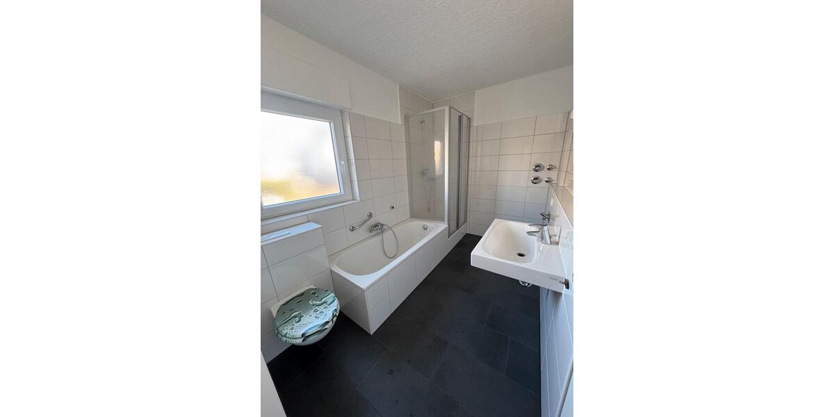 Erdgeschoßwohnung Mainhausen - 3 Zimmer, 90 m&sup2;, 1.465&euro; | Angebot:25383552