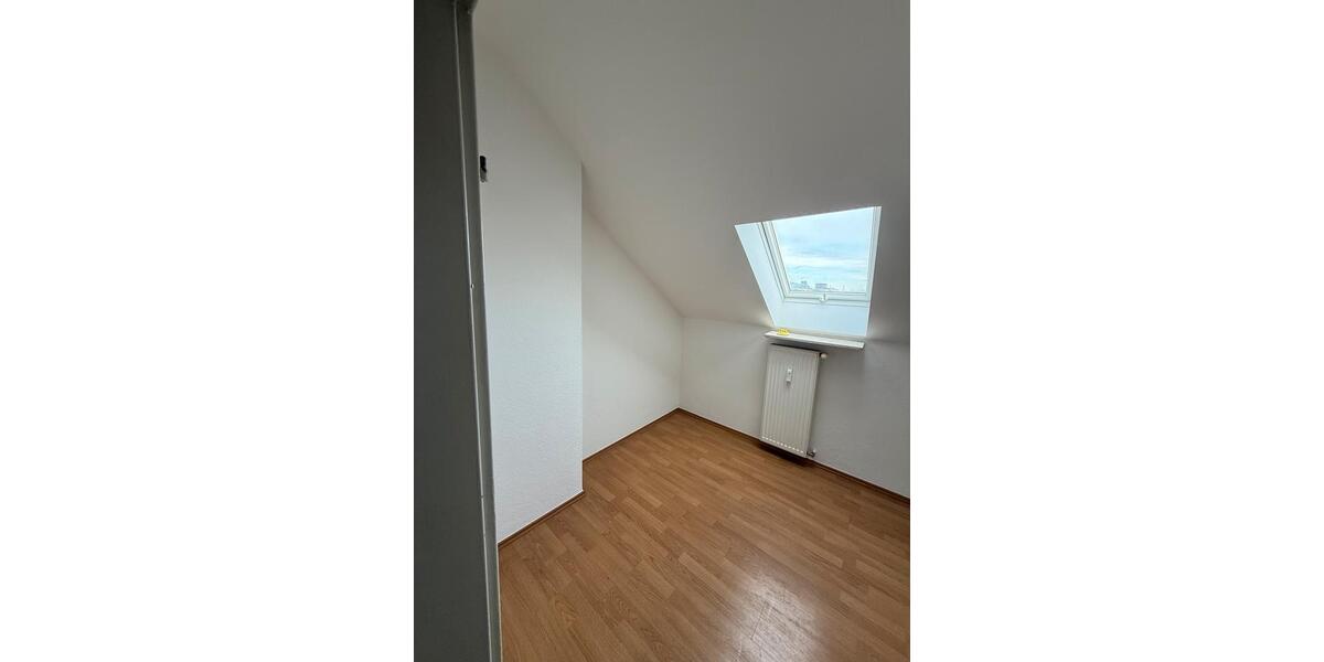 Dachgeschoßwohnung Schöneck - 2.5 Zimmer, 75 m&sup2;, 830&euro; | Angebot:25086632