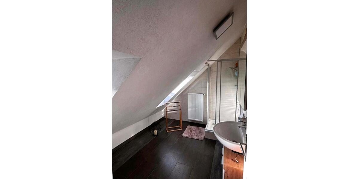 Dachgeschoßwohnung Schöllkrippen - 3 Zimmer, 85 m&sup2;, 900&euro; | Angebot:25407929