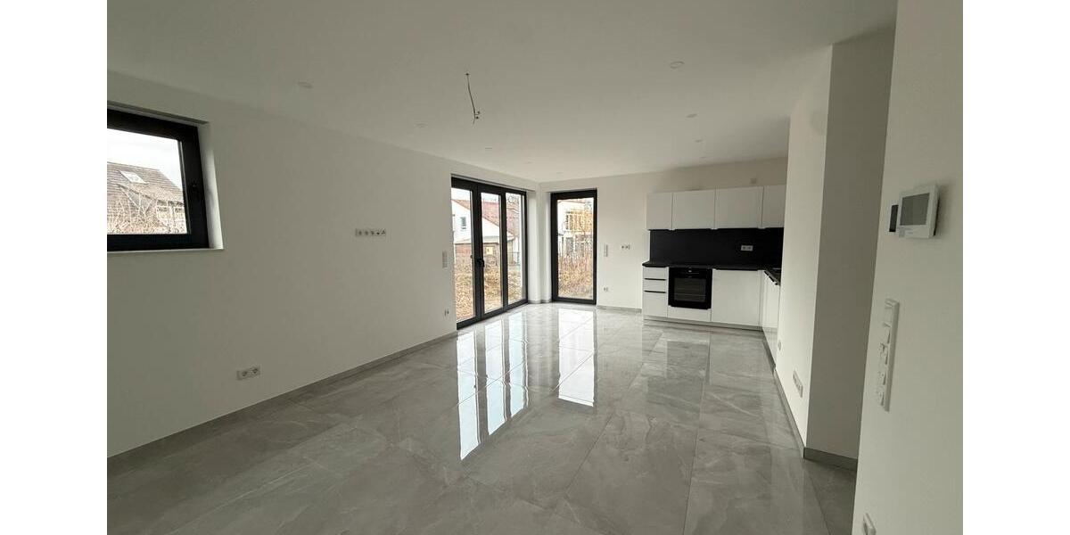 Etagenwohnung Bad Nauheim - 2 Zimmer, 70 m&sup2;, 1.200&euro; | Angebot:25841088