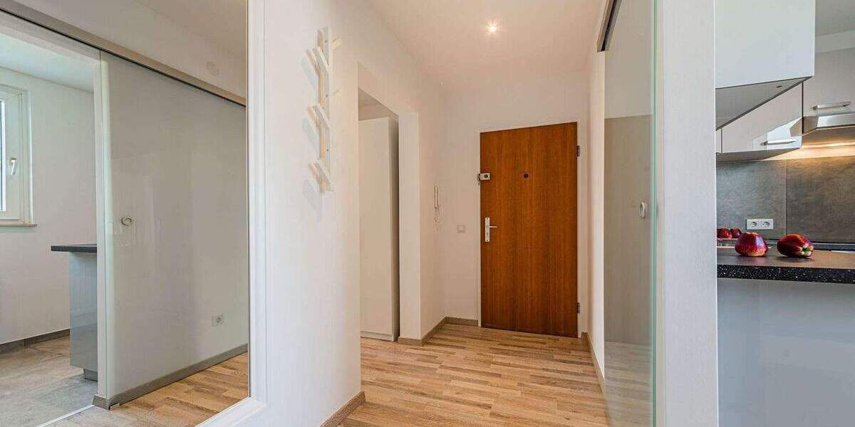 Etagenwohnung Frankfurt am Main Westend-Süd - 2 Zimmer, 66 m&sup2;, 2.460&euro; | Angebot:25661843