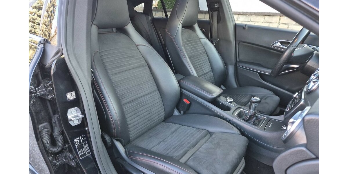 Mercedes-Benz CLA 200 Shooting Brake AMG Line Panoramadach, Rück 102.333 km 17.290 &euro; Rodgau 63110