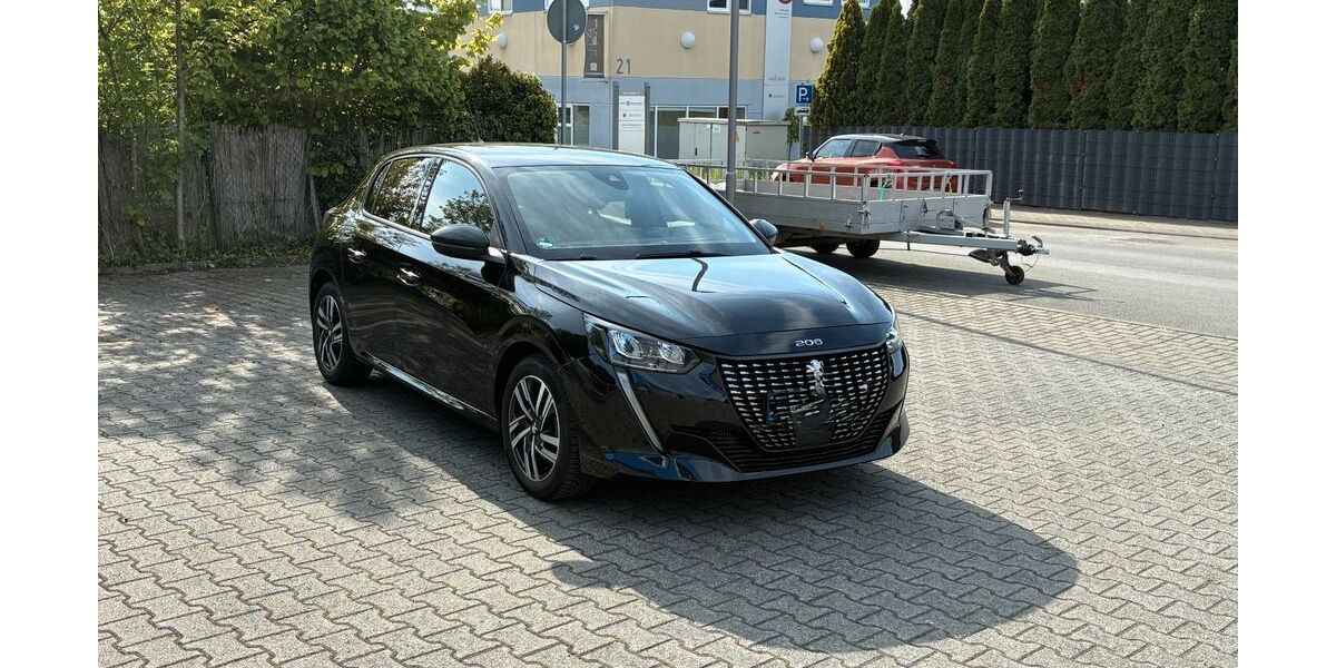 Peugeot 208 79.000 km 14.400 &euro; Bad Homburg 61350