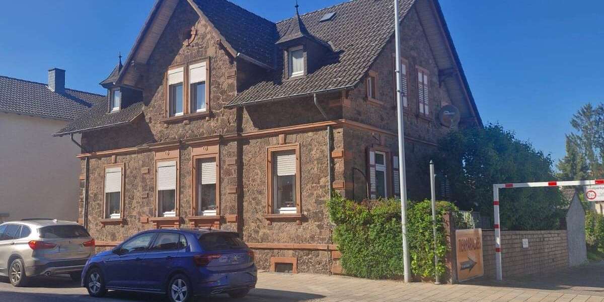 Einfamilienhaus Langenselbold - 8 Zimmer, 171 m&sup2;, 329.000&euro; | Angebot:26927139