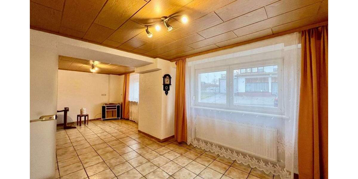 Einfamilienhaus Florstadt/Leidhecken Leidhecken - 5 Zimmer, 225 m&sup2;, 329.000&euro; | Angebot:25706159