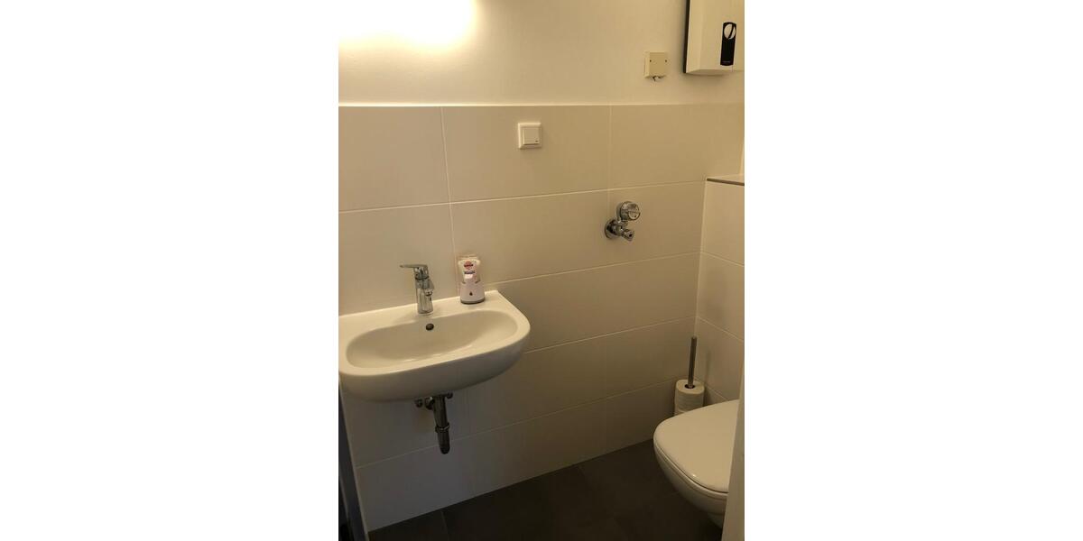 Etagenwohnung Frankfurt am Main Ginnheim - 2 Zimmer, 73 m&sup2;, 1.200&euro; | Angebot:25131775