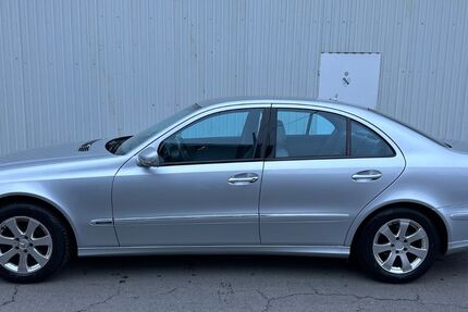 Mercedes-Benz E 280 165.000 km 9.400 &euro; Biebergemünd 63599