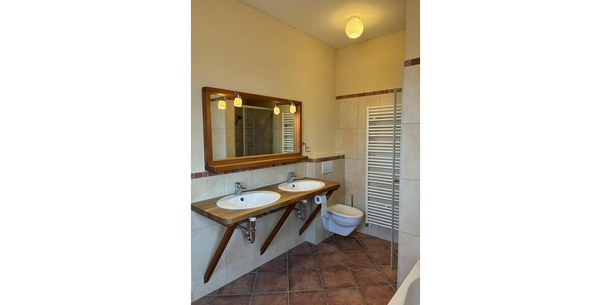 Einfamilienhaus Groß-Umstadt Umstadt - 9 Zimmer, 220 m&sup2;, 3.000&euro; | Angebot:25415646