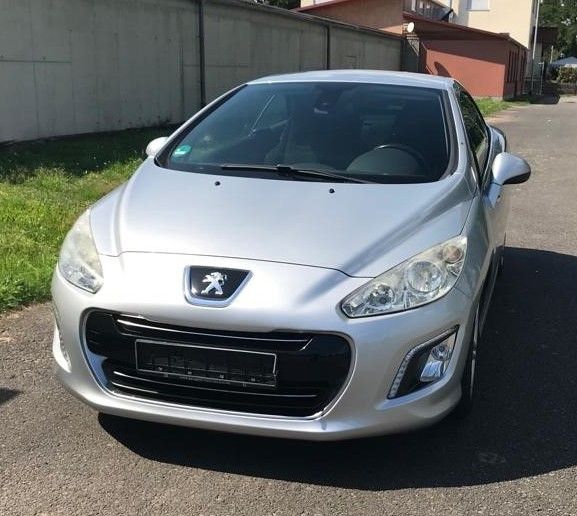 Peugeot 308 120.000 km 6.400 &euro; Babenhausen 64832