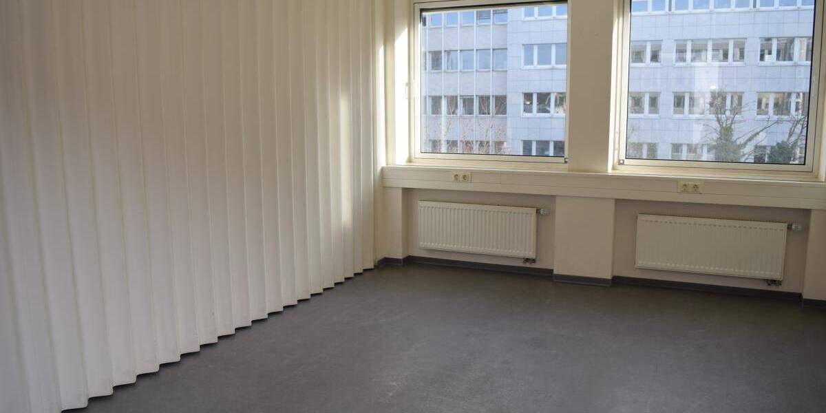Gewerbeobjekt Frankfurt am Main Gallus - 6 Zimmer, 180 m&sup2;, 2.350&euro; | Angebot:25689508