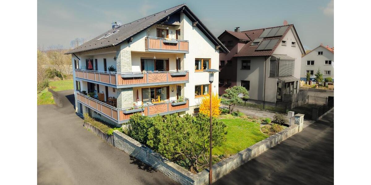 Dachgeschoßwohnung Goldbach - 3 Zimmer, 95 m&sup2;, 320.000&euro; | Angebot:26778916