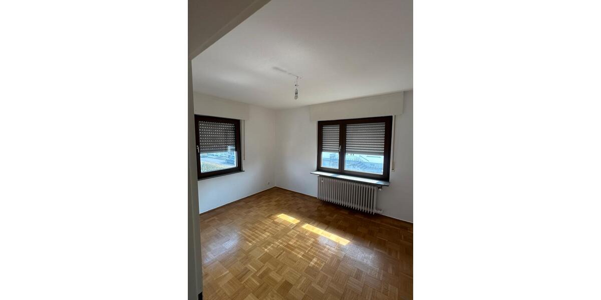 Etagenwohnung Florstadt - 3 Zimmer, 80 m&sup2;, 950&euro; | Angebot:25960515
