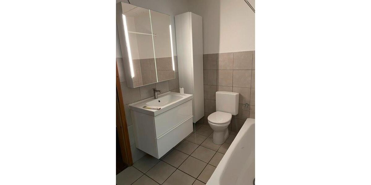 Einfamilienhaus Rosbach vor der Höhe - 2 Zimmer, 110 m&sup2;, 1.000&euro; | Angebot:27651687
