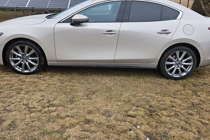 Mazda 3 3.550 km 25.555 &euro; Neuberg 63543