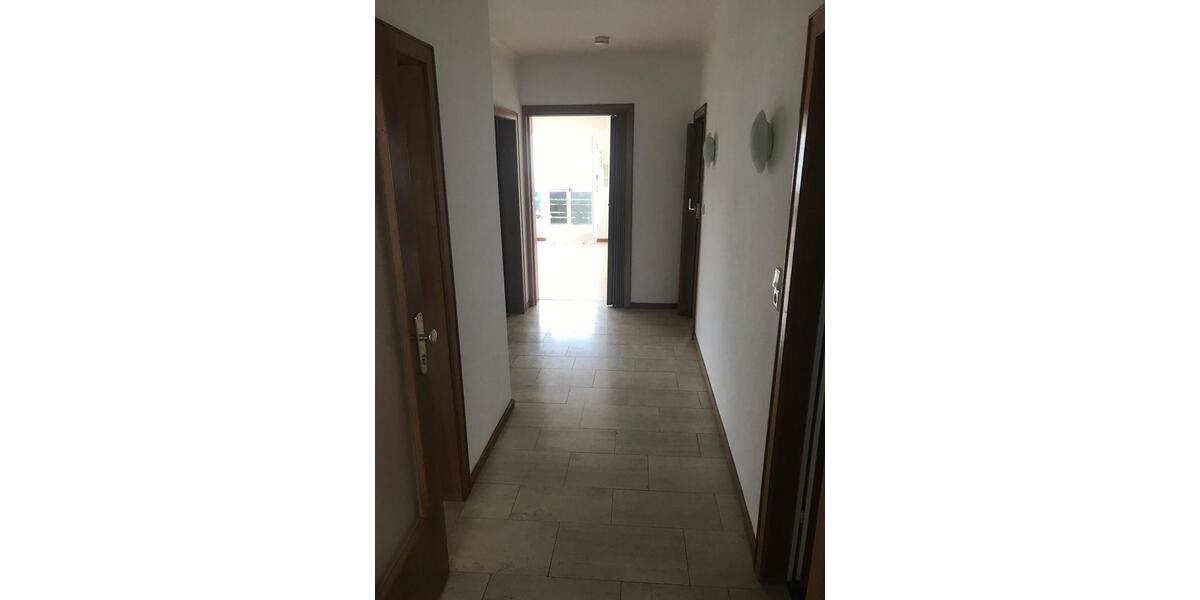 Etagenwohnung Offenbach am Main Bieber - 4 Zimmer, 100 m&sup2;, 1.375&euro; | Angebot:24838326