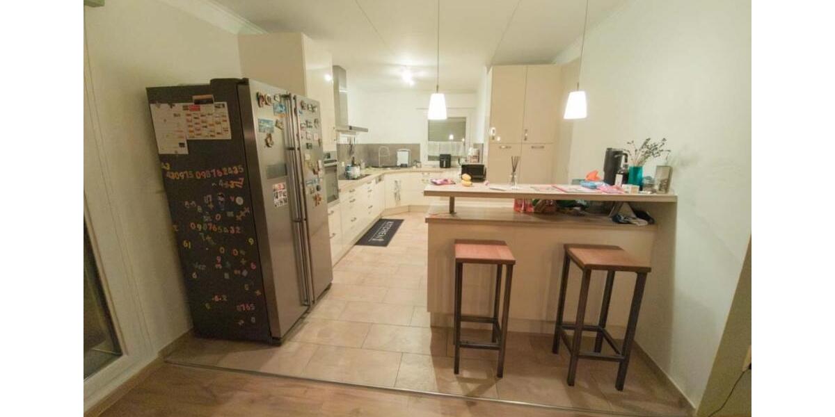 Bungalow Friedberg (Hessen) - 6 Zimmer, 147 m&sup2;, 575.000&euro; | Angebot:25350510