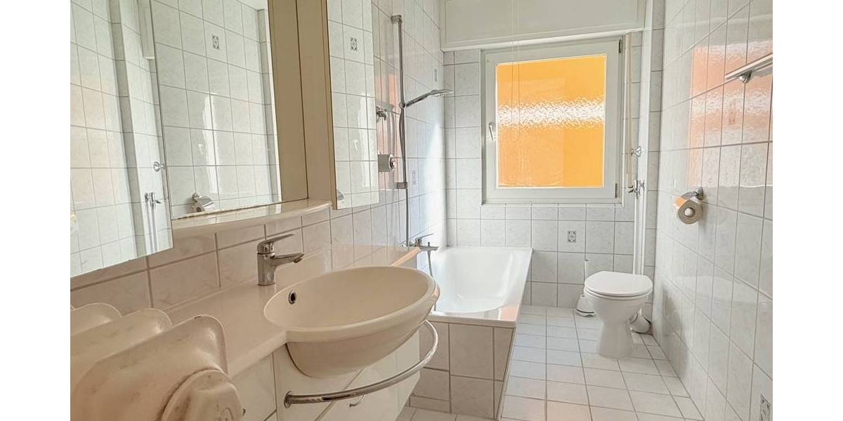 Etagenwohnung Heusenstamm - 3 Zimmer, 74 m&sup2;, 250.000&euro; | Angebot:26402792