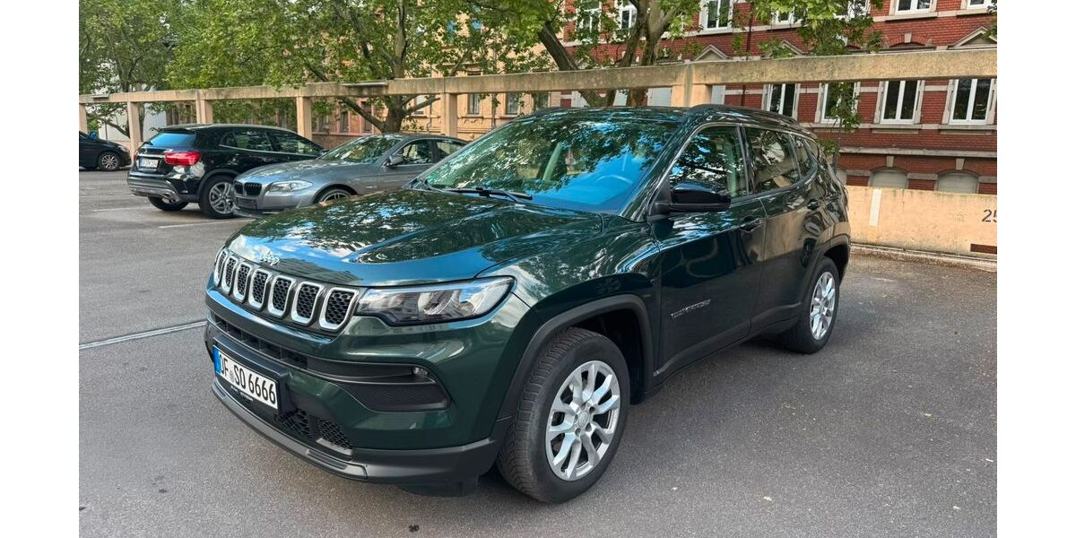 Jeep Compass 129.600 km 14.300 &euro; Offenbach am Main 63067
