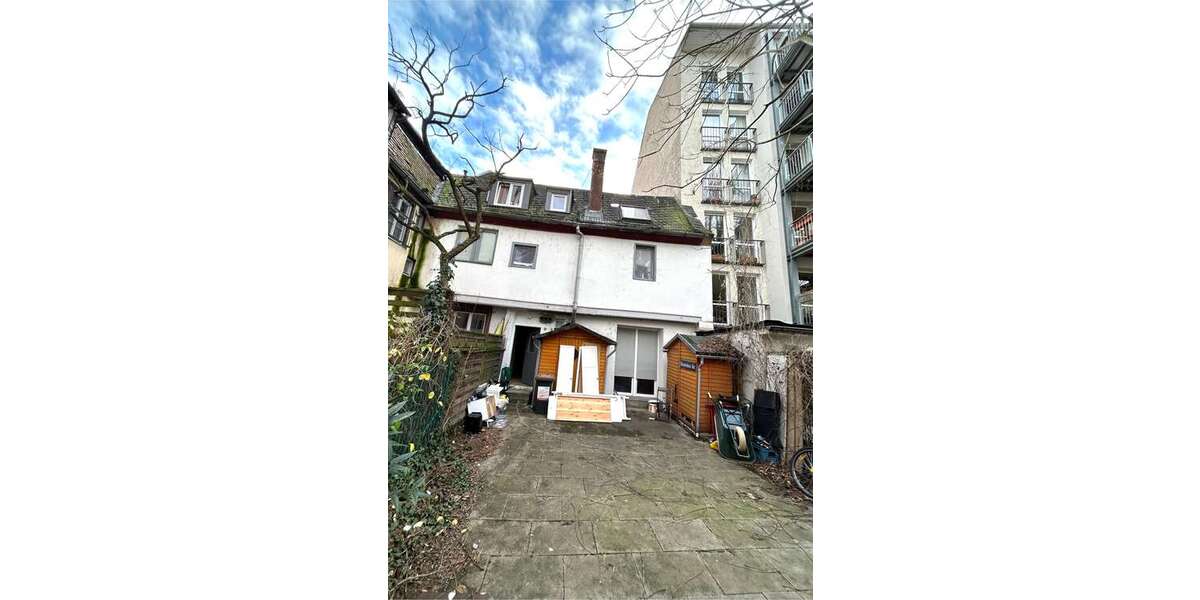Einfamilienhaus Frankfurt Sachsenhausen - 12 Zimmer, 328 m&sup2;, 1.650.000&euro; | Angebot:23039599