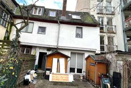 Haus Frankfurt Sachsenhausen - 12 Zimmer, 328 m&sup2;, 1.650.000&euro; | Angebot:23039599