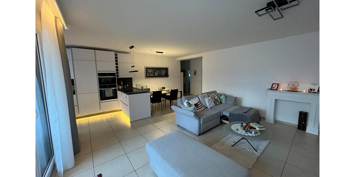 Etagenwohnung Aschaffenburg Damm - 3 Zimmer, 85 m&sup2;, 1.100&euro; | Angebot:25843215