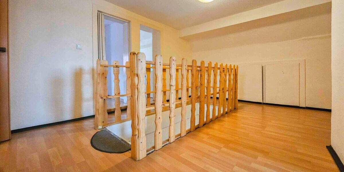 Mehrfamilienhaus, Wohnhaus Groß-Zimmern Zimmern - 9 Zimmer, 190 m&sup2;, 399.000&euro; | Angebot:25820769