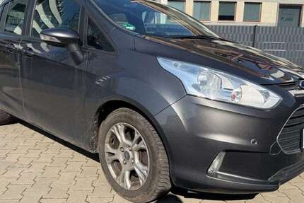 Ford B-Max 73.757 km 5.900 &euro; Frankfurt am Main 60388